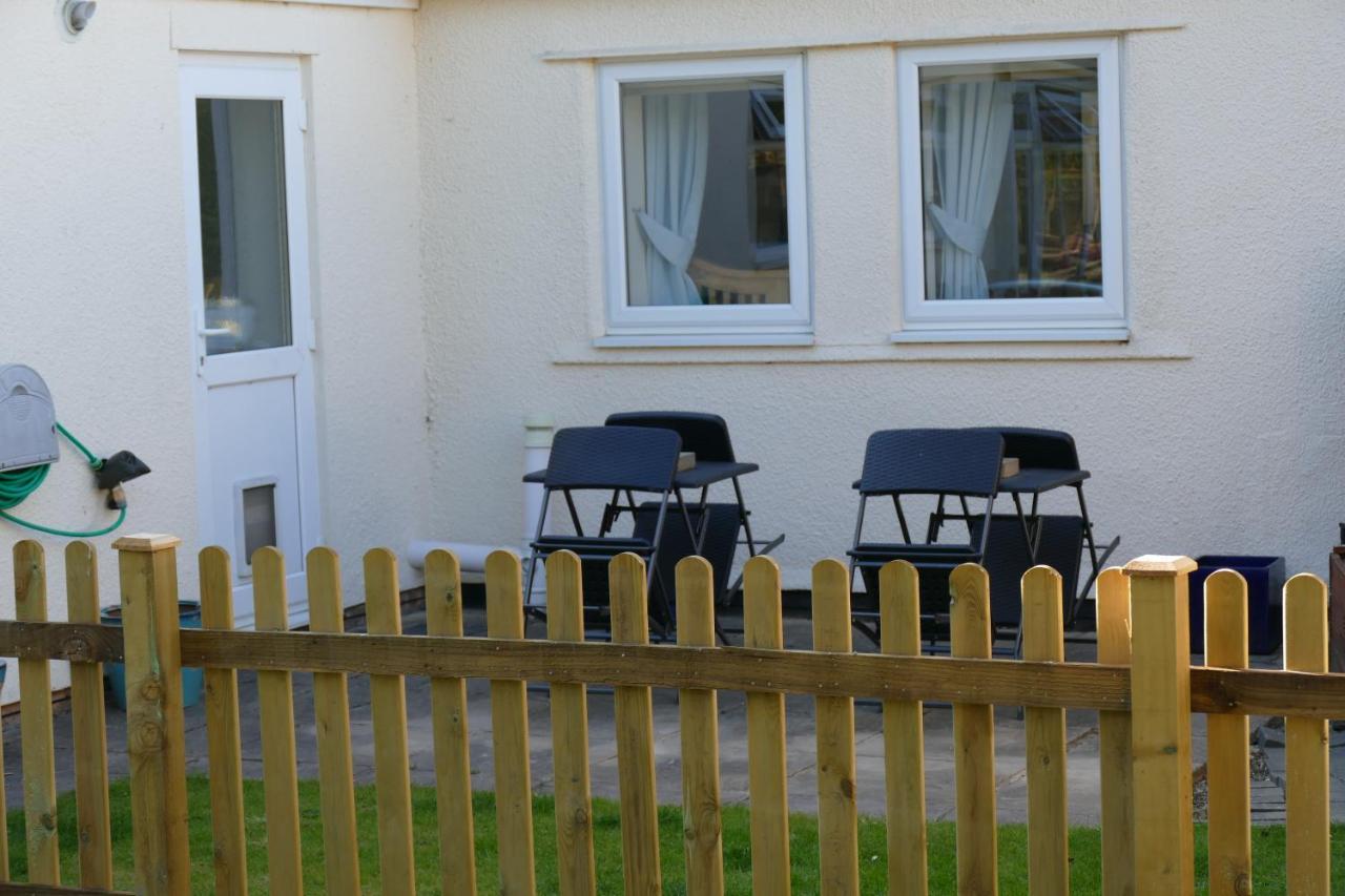 Magnolia Self Contained Suites Coalpit Heath Exterior photo