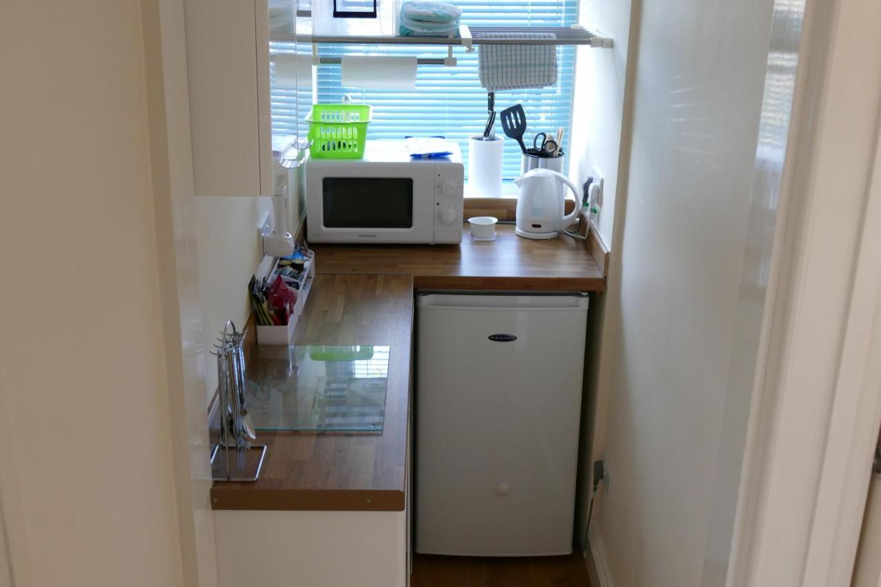 Magnolia Self Contained Suites Coalpit Heath Exterior photo